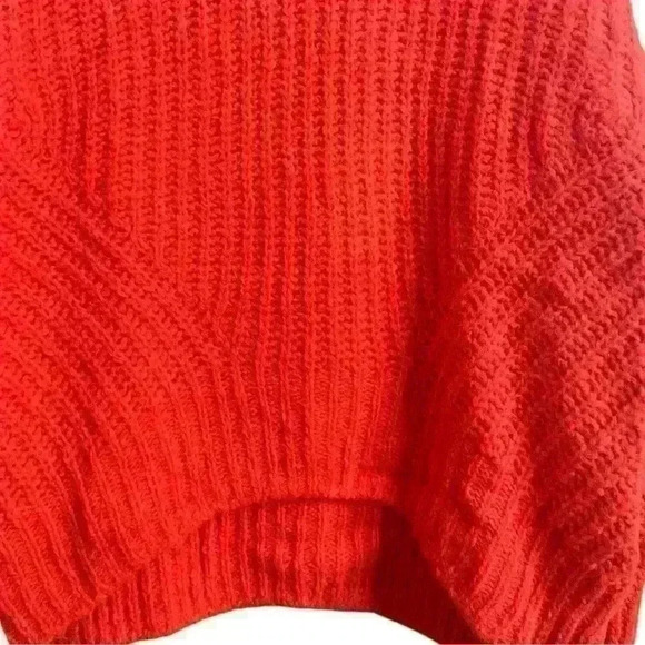 LITA by Ciara Alpaca Blend Turtleneck Sweater in Fiery Red, Size M - Picture 4 of 6
